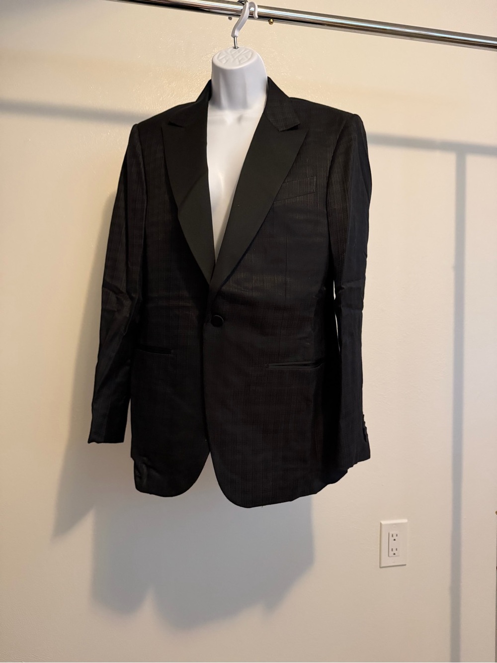 Men's Ermenegildo Zegna Black Peak Lapel Blazer